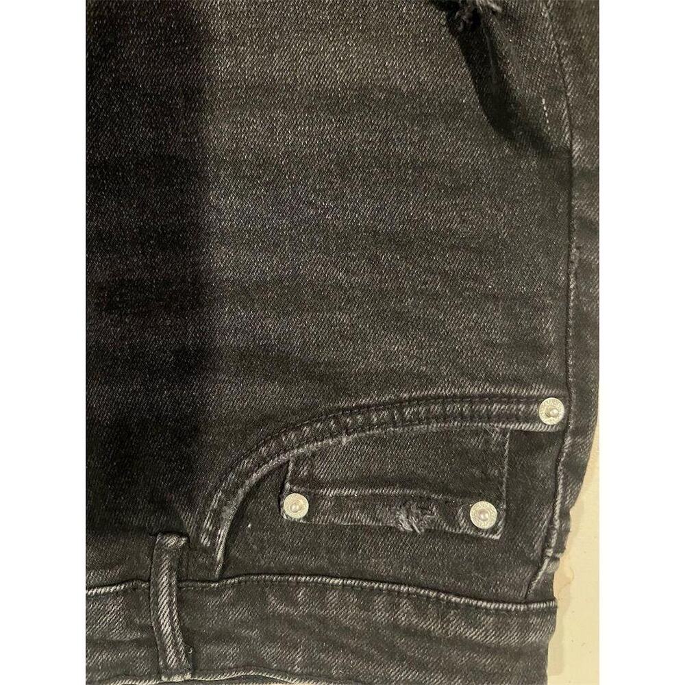 Zara Cut-Off Denim Shorts - Picture 2 of 8